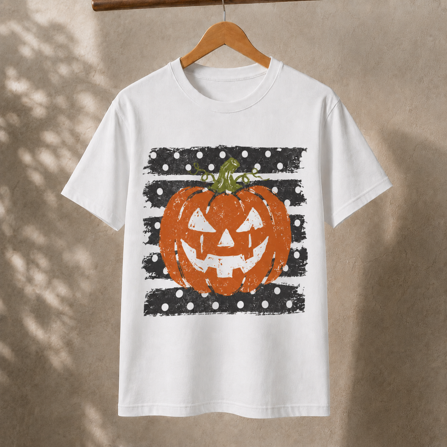Vintage Jack O’ Lantern T-Shirt – Distressed Halloween Pumpkin Graphic Tee